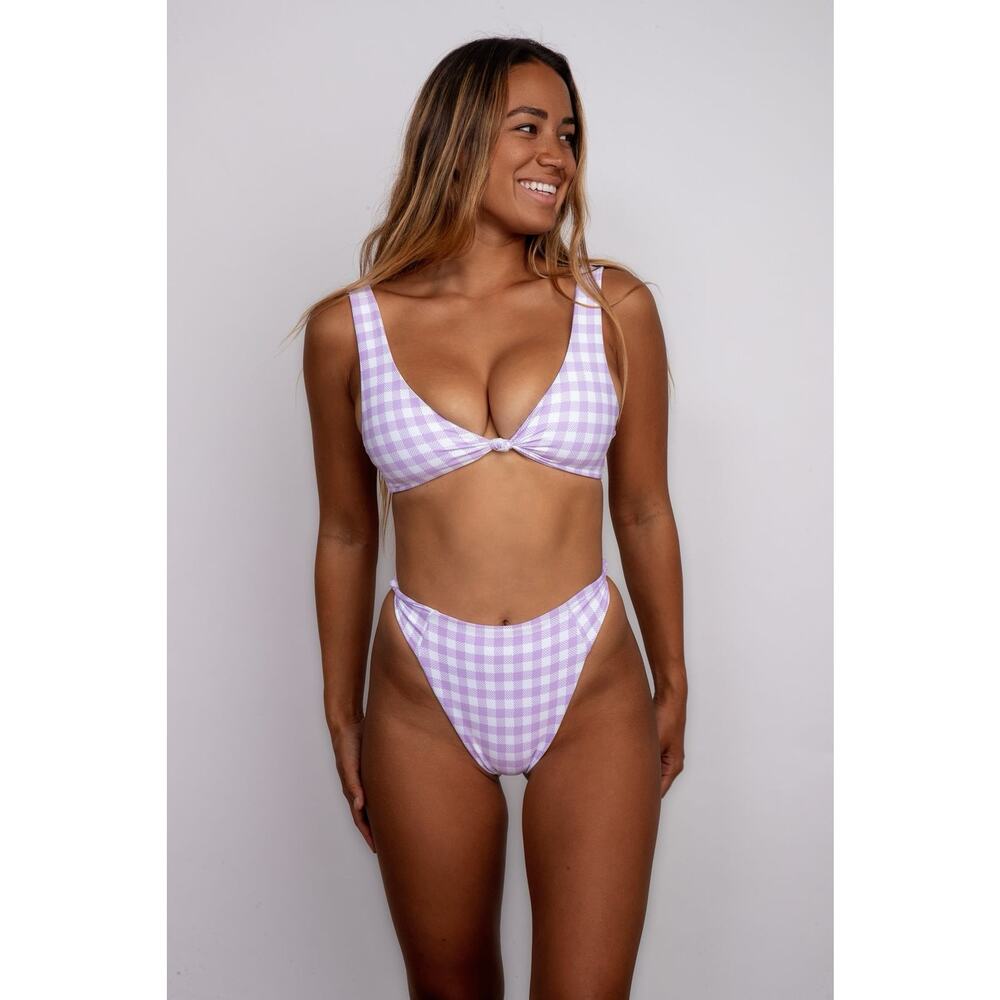 Skatie X Amber Fillerup Clark• ‘Salty’ Bikini Bottom in Encinitas - Picture 15 of 15